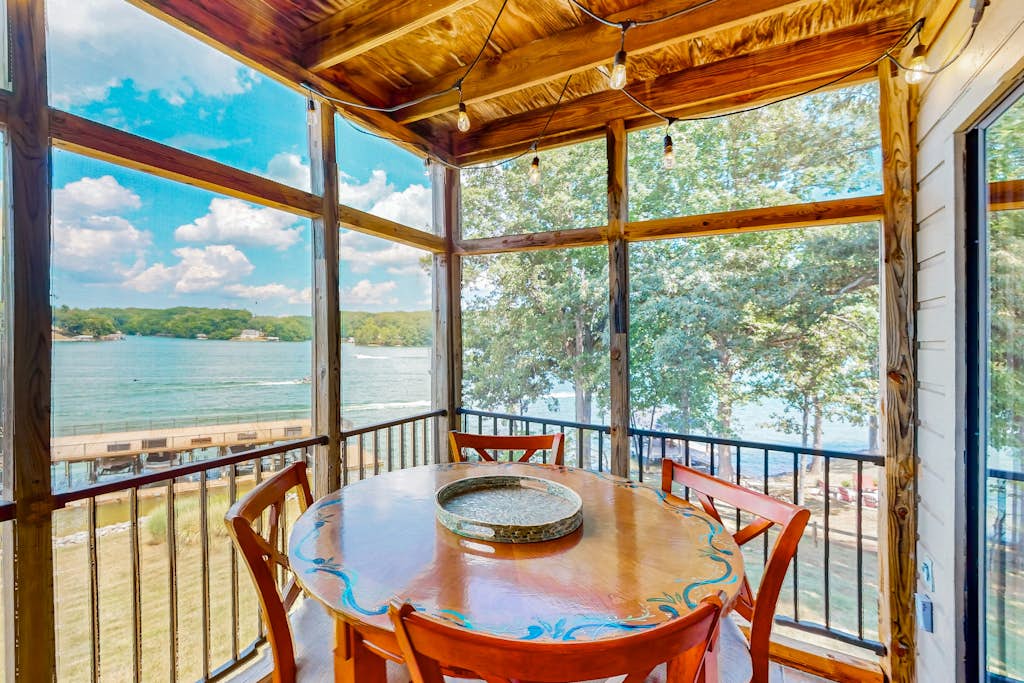 Another Tequila Sunrise - Lakefront condo w/breathtaking views & wheelchair accessibility