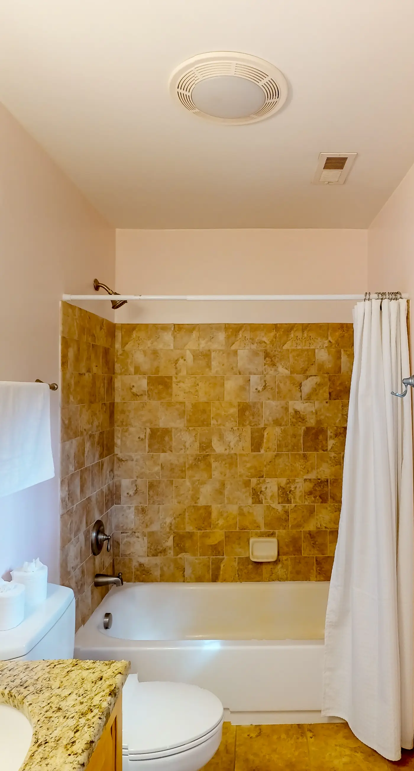 Bears Den at Acorn Dr