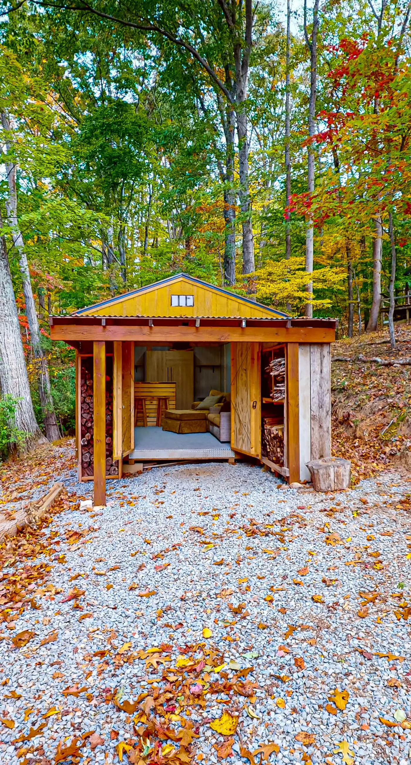 Bears Den at Acorn Dr