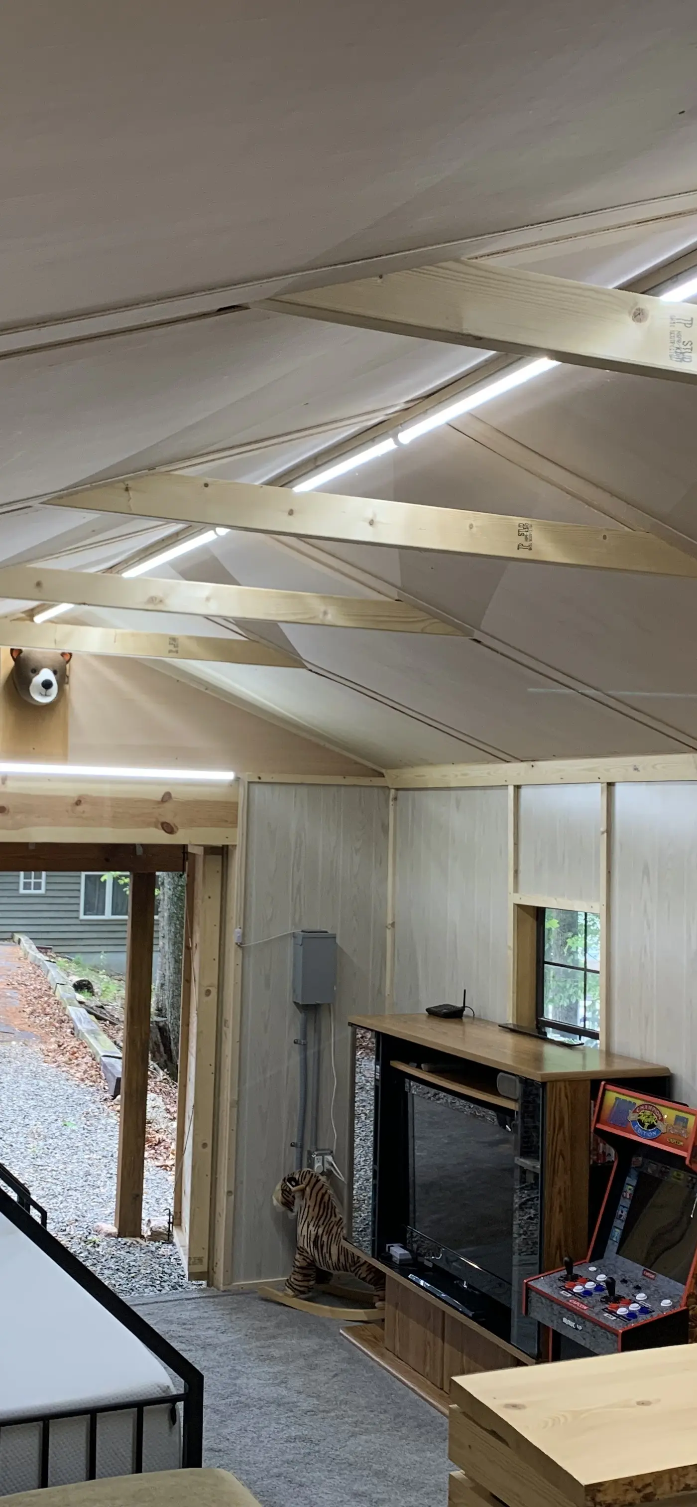 Bears Den at Acorn Dr