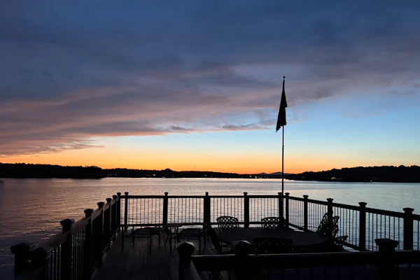 Serene cottage with fishing dock, lake views, deck, AC and kayak