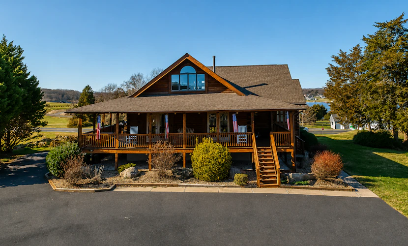 Dog-friendly, lake view cabin w/ furnished decks, Ping-Pong & darts