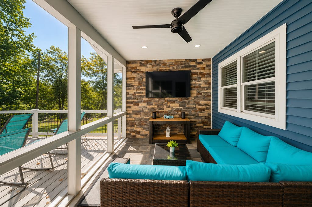 Lakefront, renovated, dog-friendly home with dock, paddleboards & firepit
