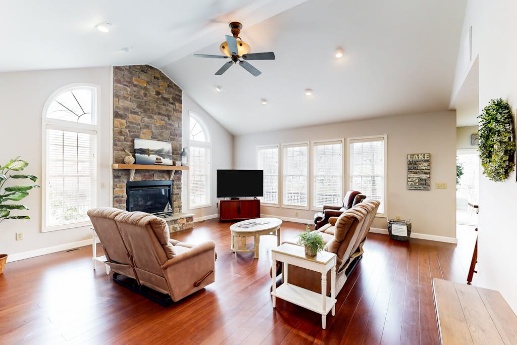 Spacious lakefront home w/ boat dock, fire pit & pool table - dogs OK