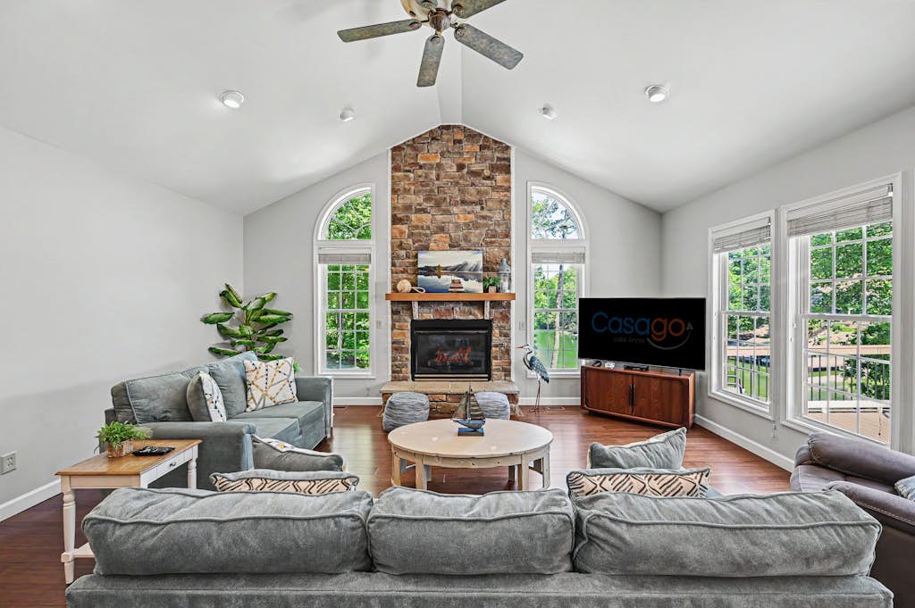 Spacious lakefront home w/ boat dock, fire pit & pool table - dogs OK