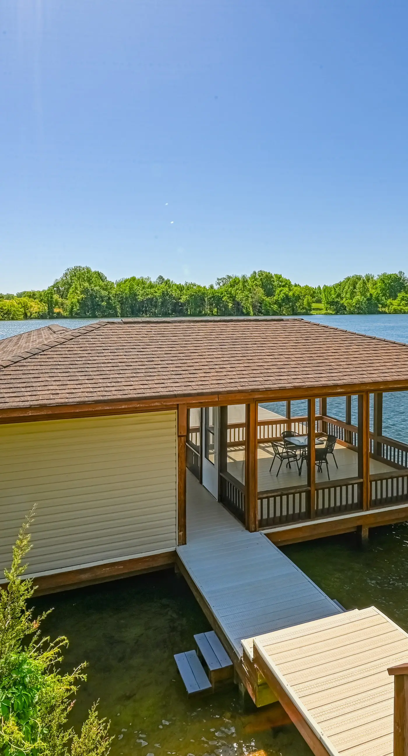 Lake Time to Unwind