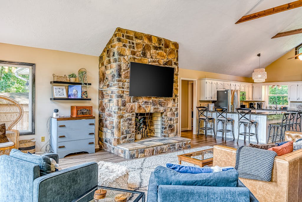 Lakefront Adventure House with Private Dock & WiFi - Dog-Friendly