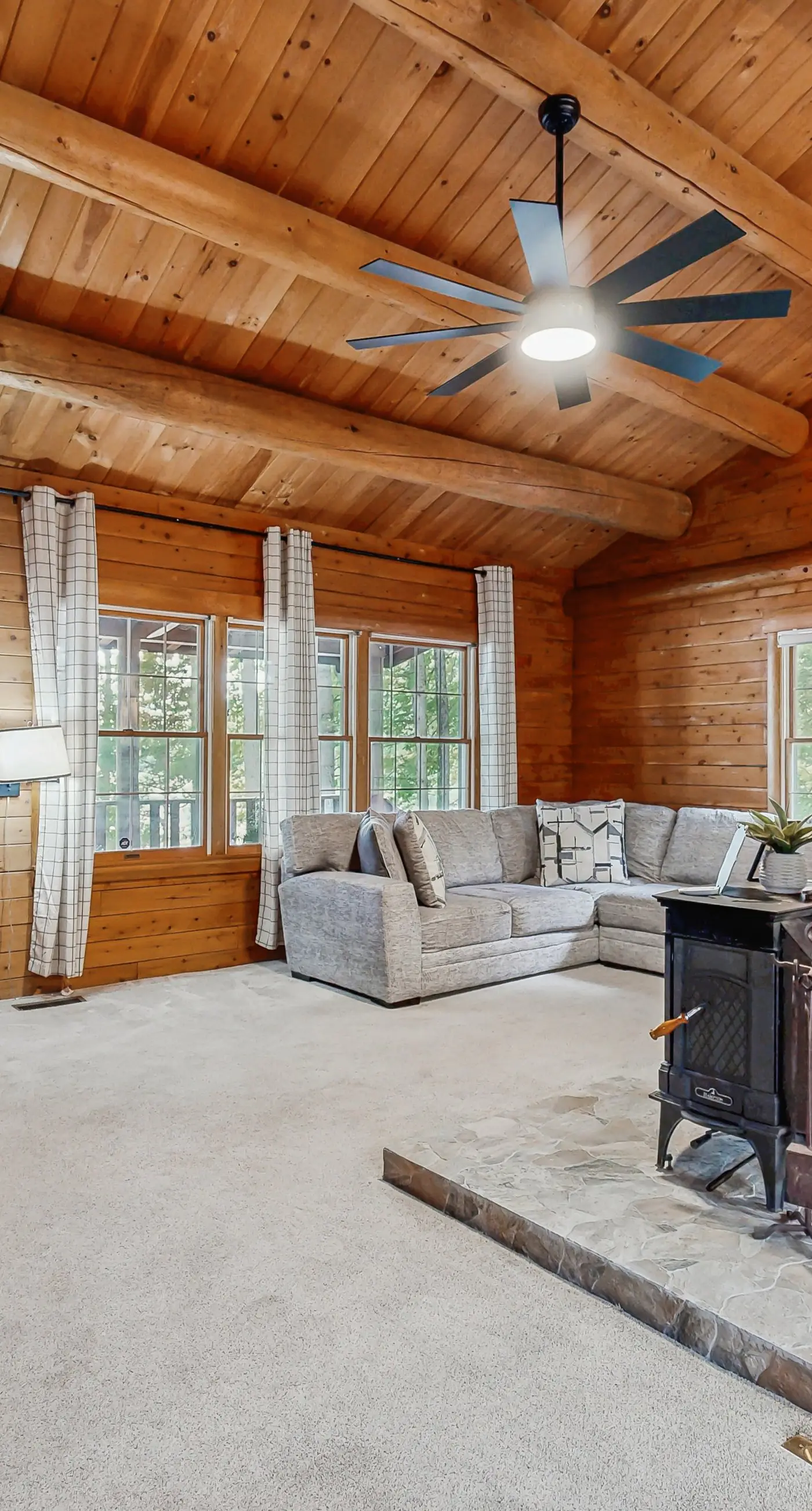 Lakeview Lodge