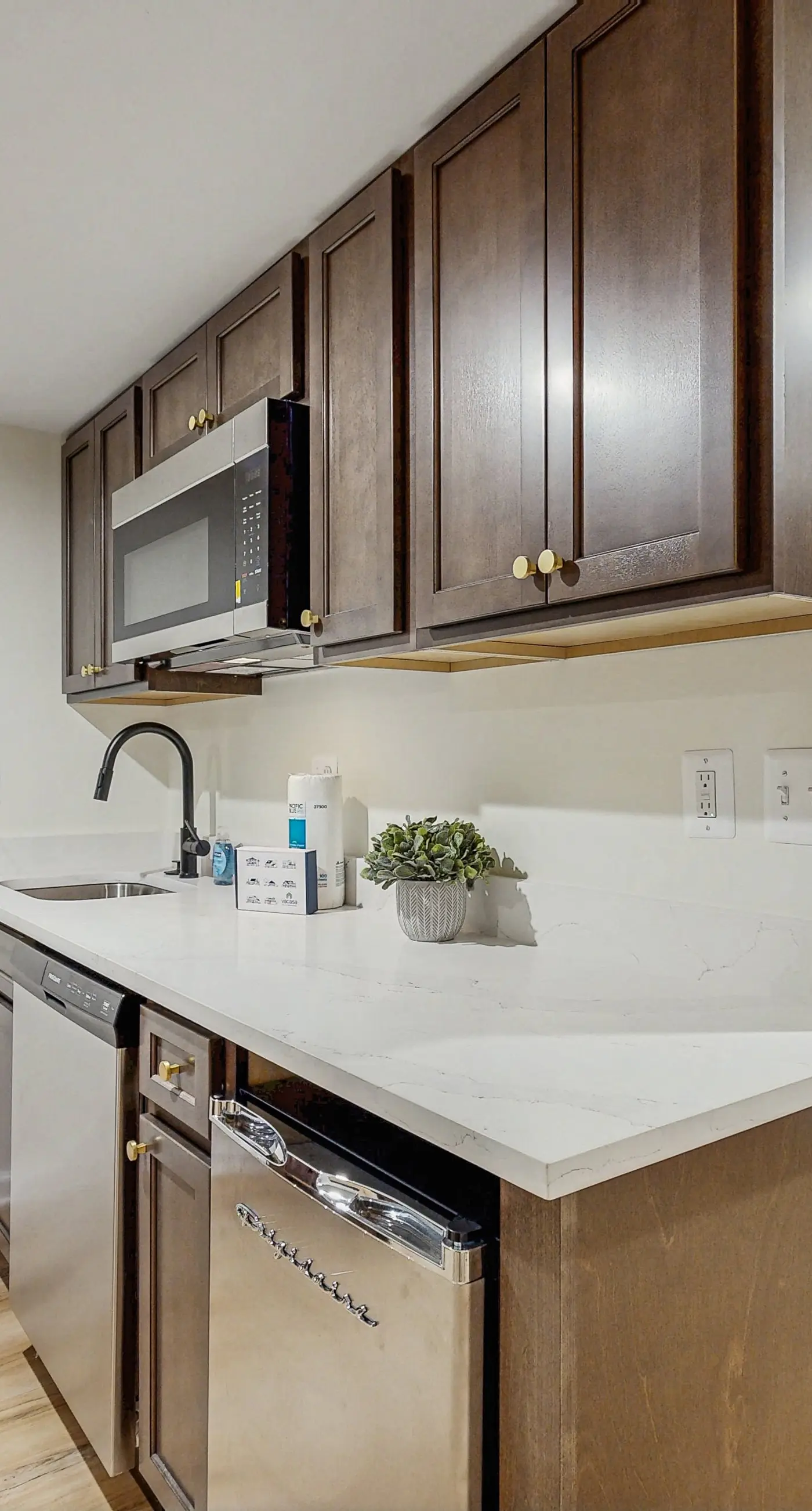 Lakeview Lodge