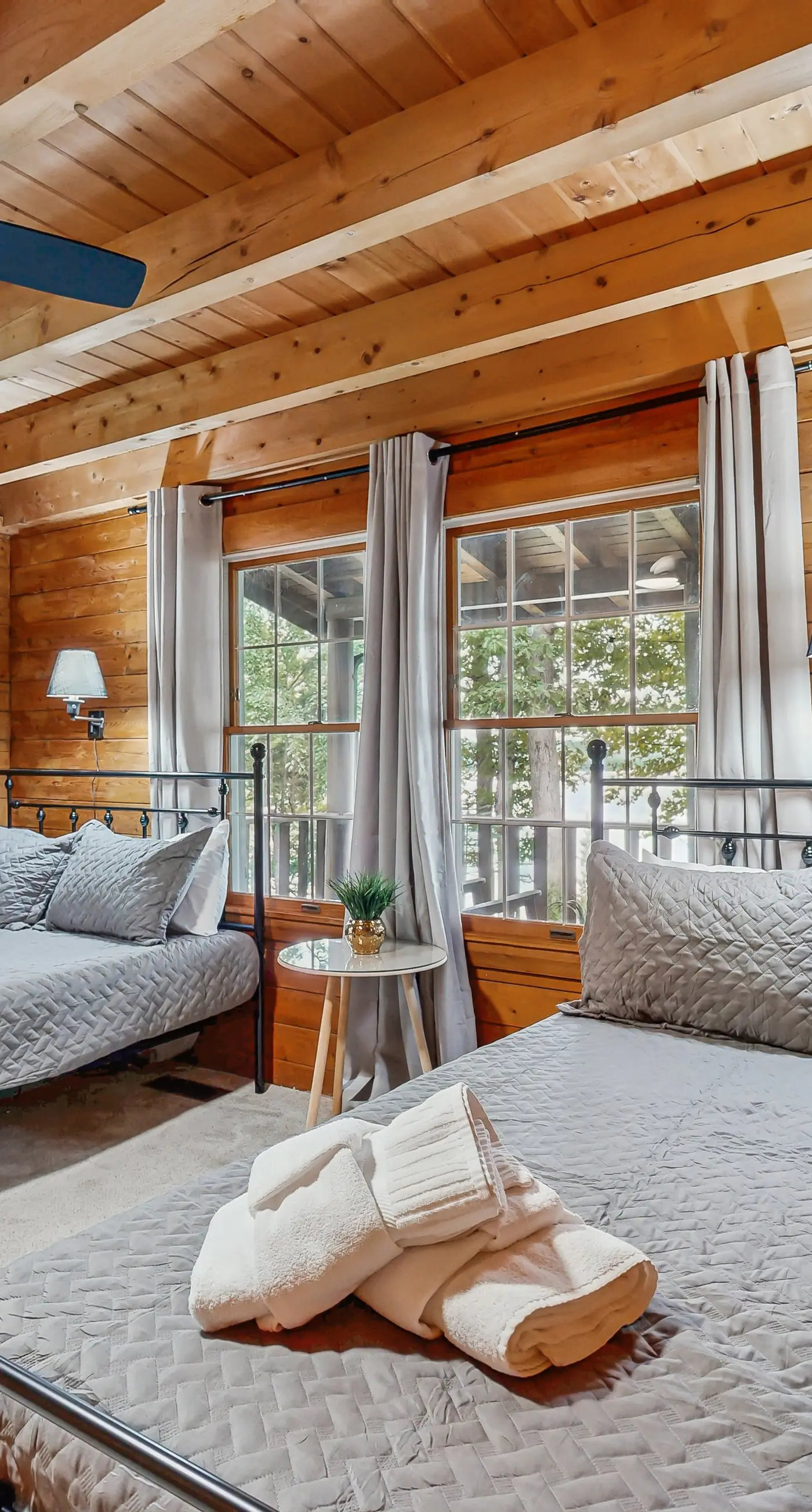 Lakeview Lodge
