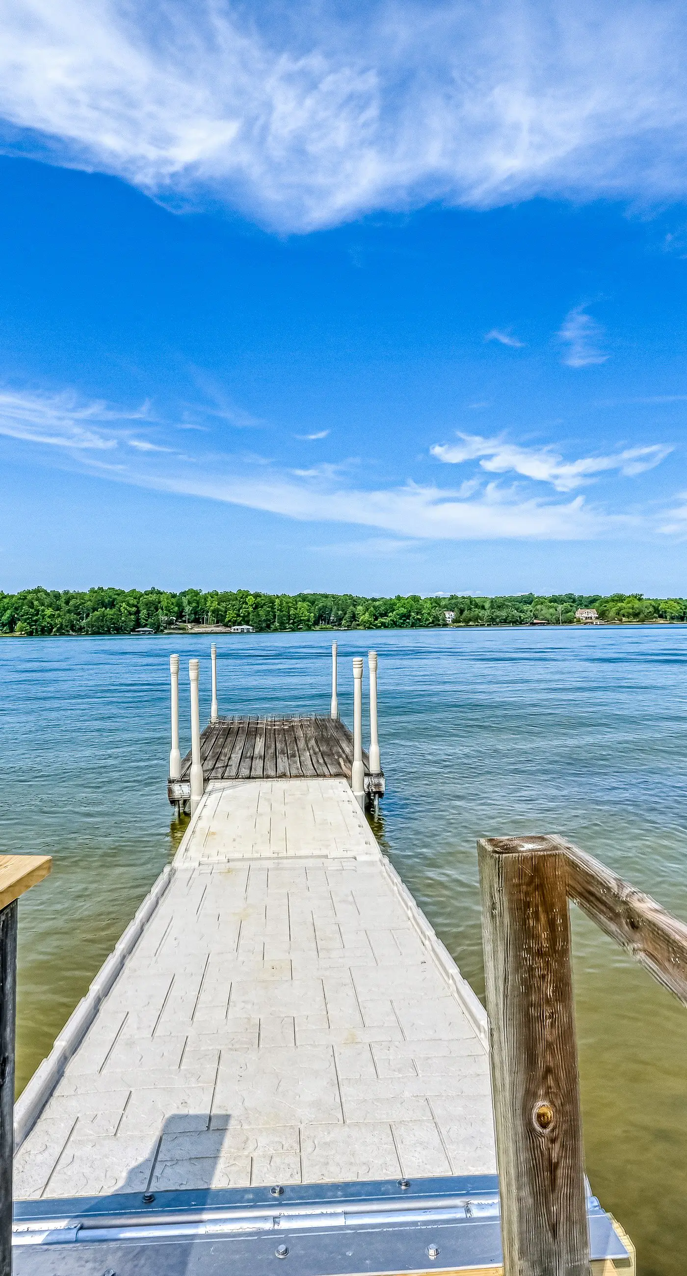Lazy Lake Escape