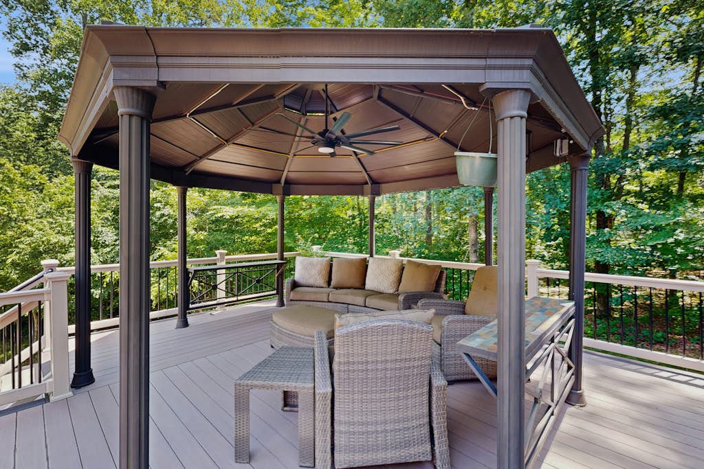 Relaxing Lake Anna getaway with games, fire pit, deck & room to unwind
