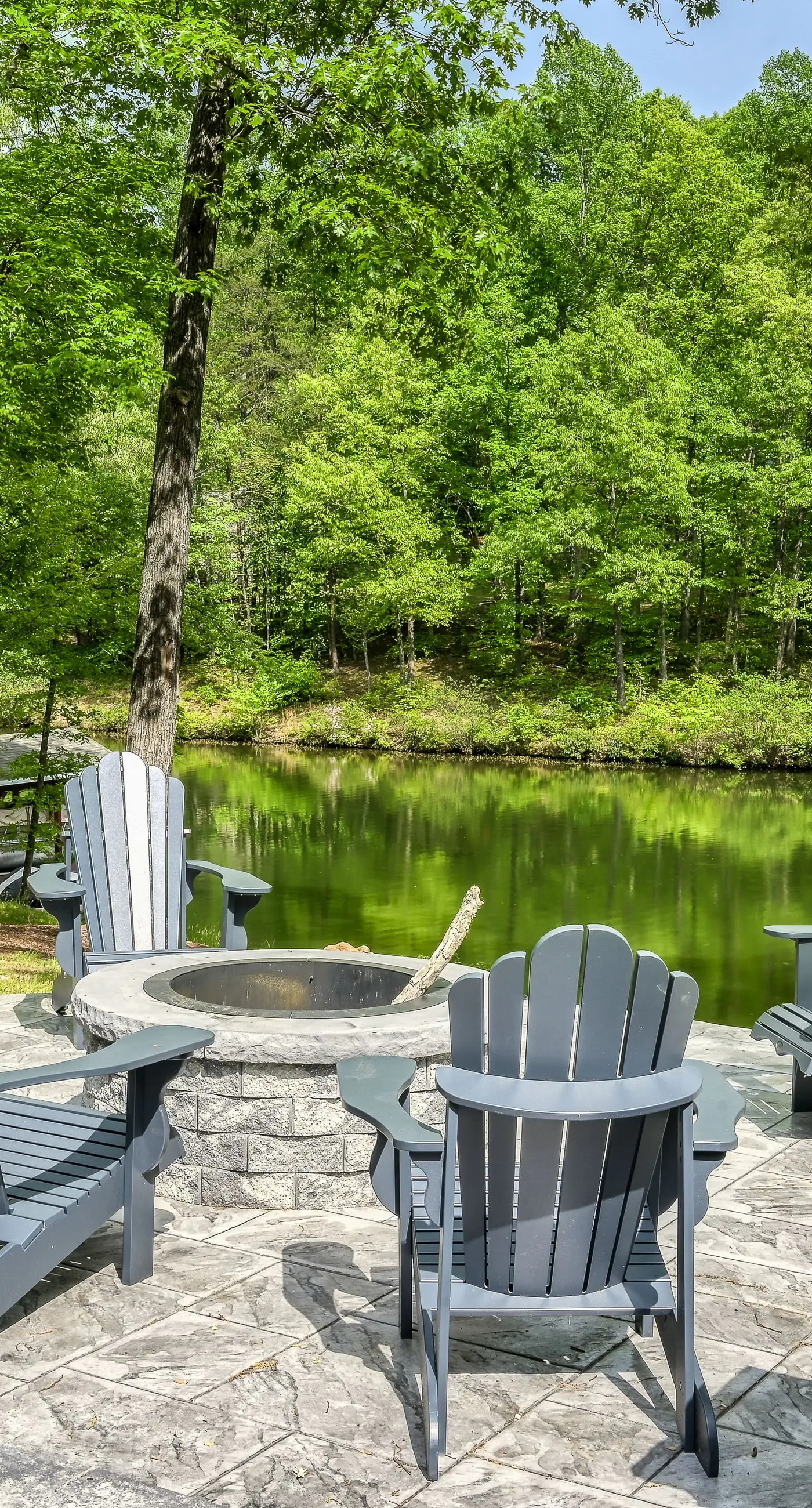 The Lakeside Oasis