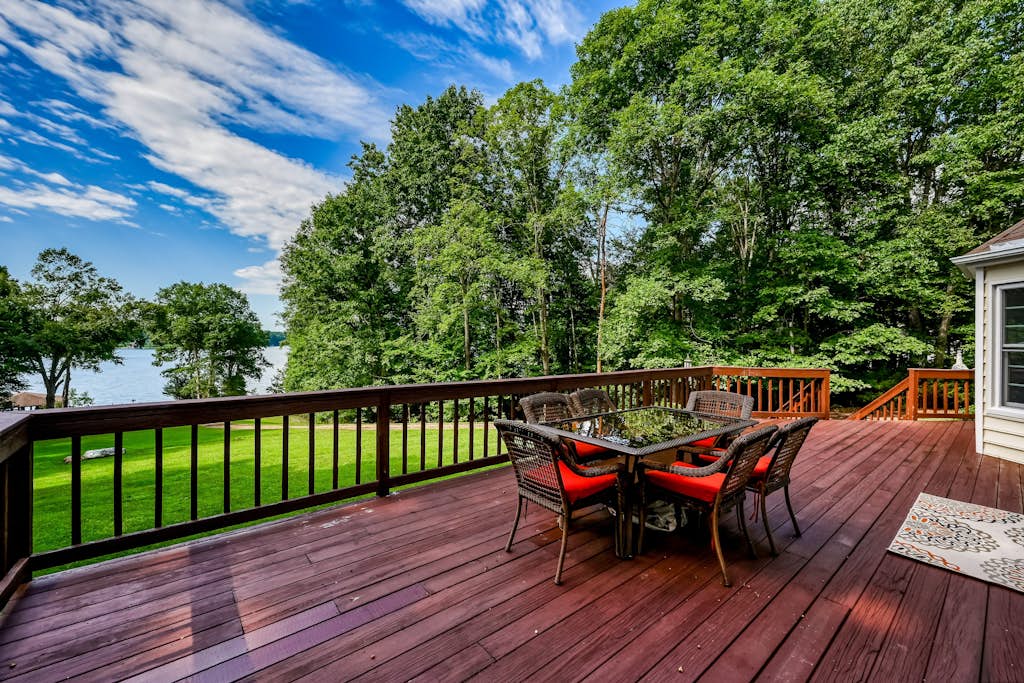 Lakefront home in private location with dock, firepit, game room & Pickleball