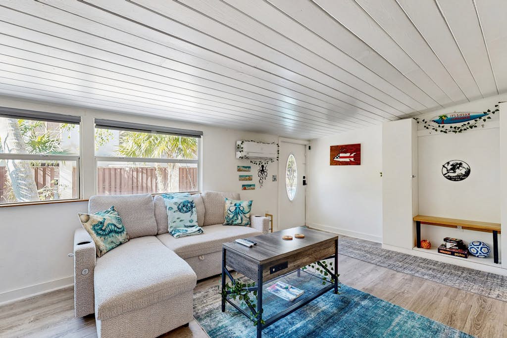 The Tree Lane Fish Camp: Pet-Friendly, Updated, Cozy home in Tavernier