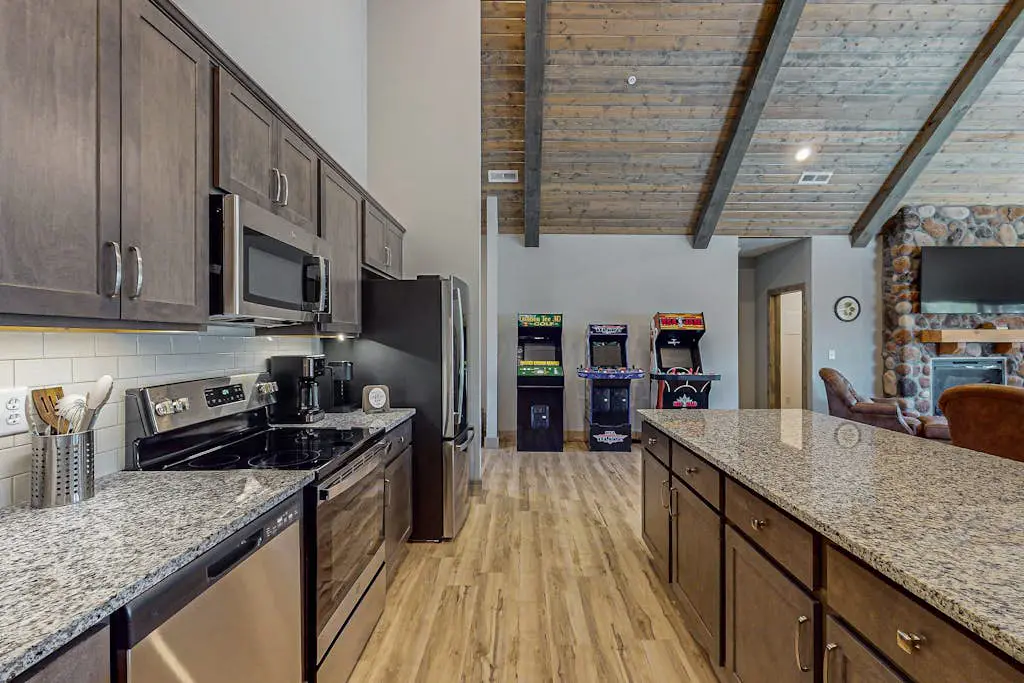 Cozy Cove Lodge