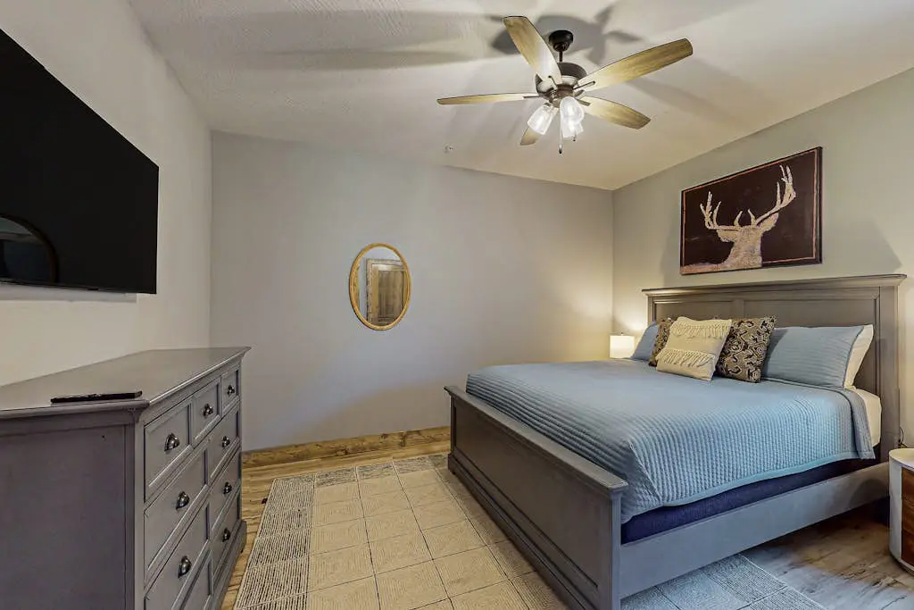 Cozy Cove Lodge