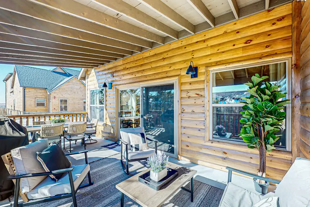 Cozy Cove Lodge
