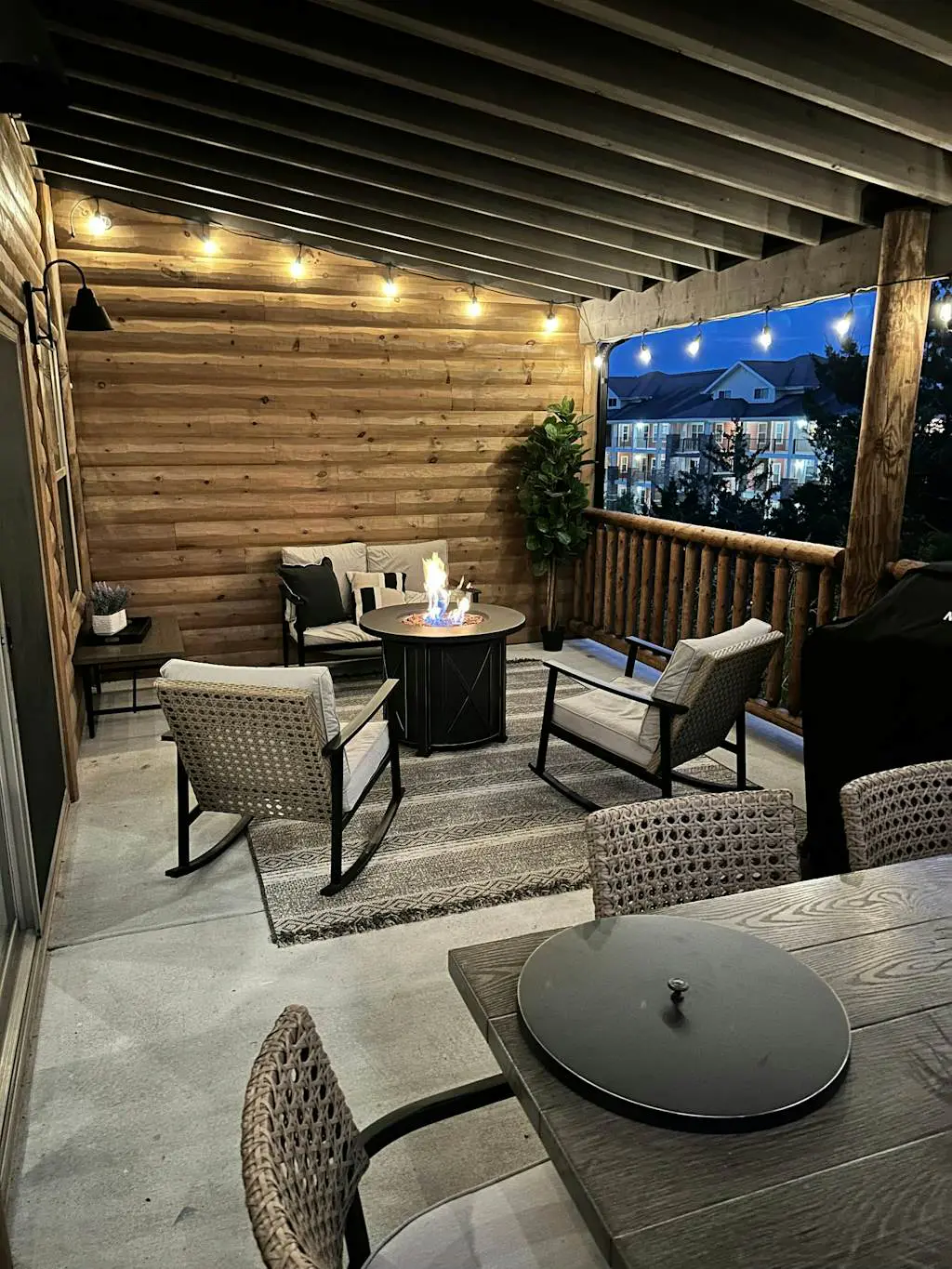 Cozy Cove Lodge