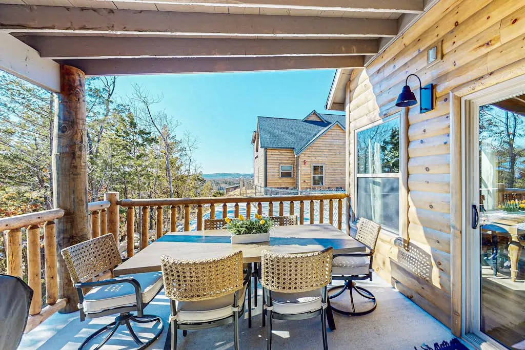 Cozy Cove Lodge