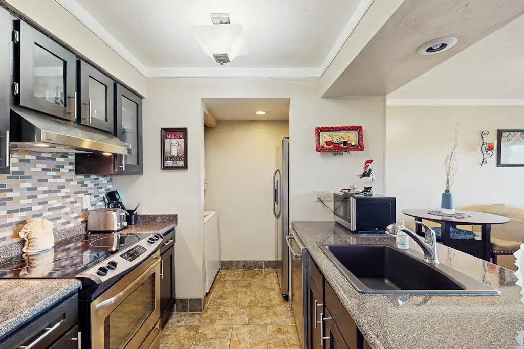 Check's Cozy Condo