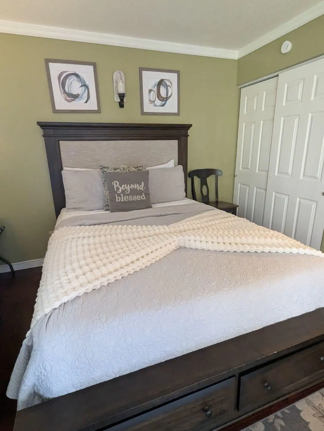 Check's Cozy Condo