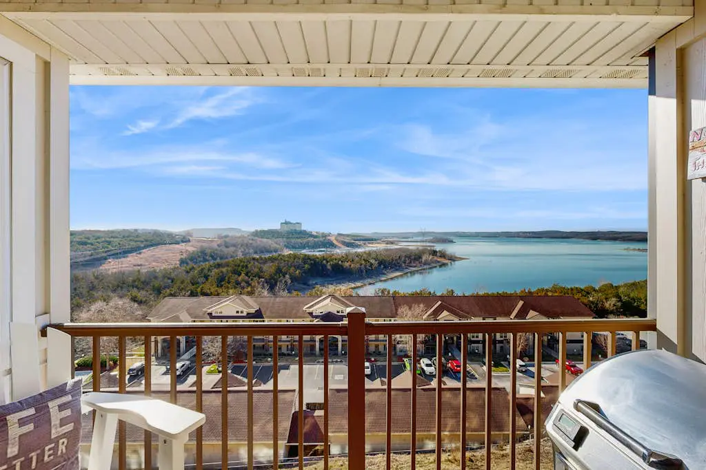 Majestic Shores at Table Rock Lake