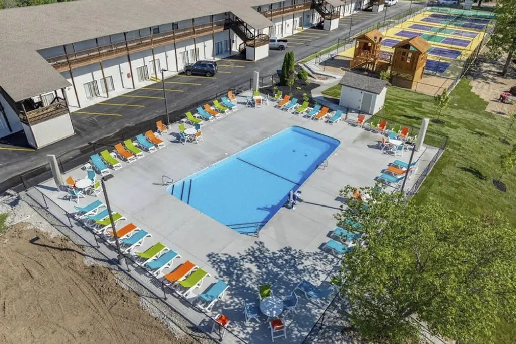 The Lookout at Kimberling Crossing