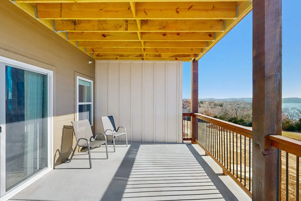 Lakeside Serenity at Kimberling Crossing