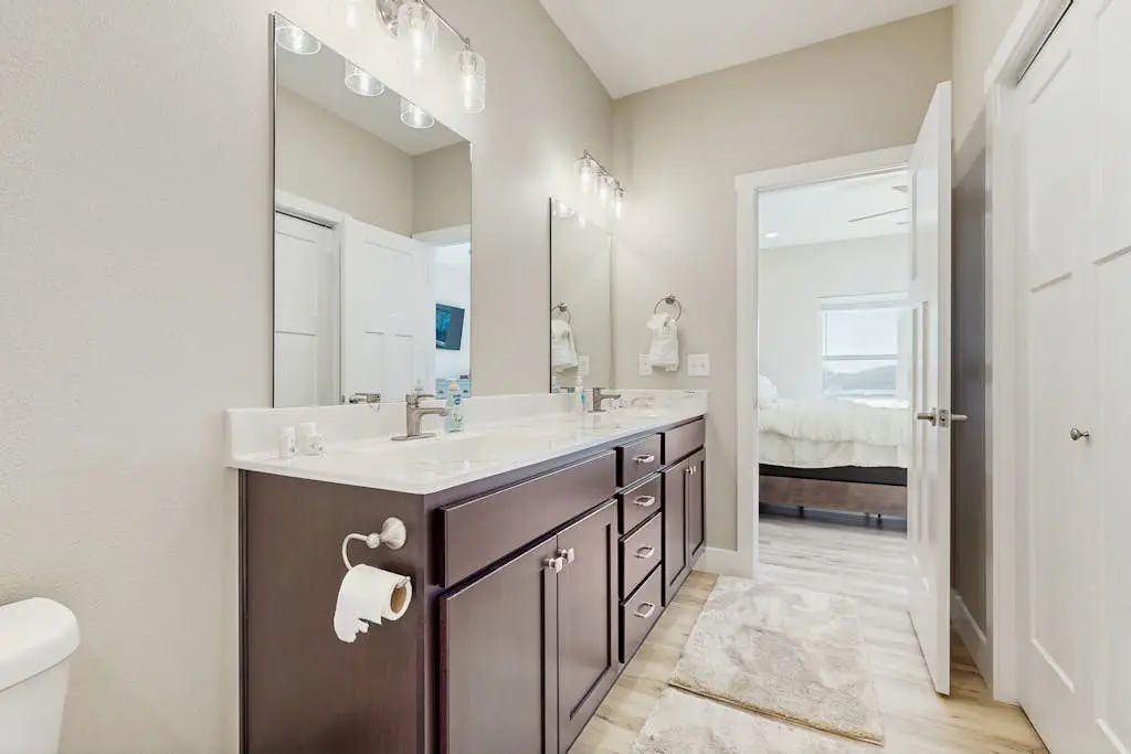 Lakeside Serenity at Kimberling Crossing