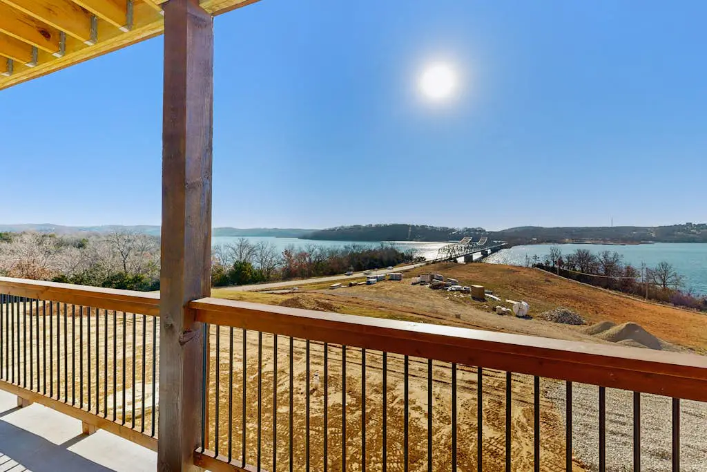 Lakeside Serenity at Kimberling Crossing