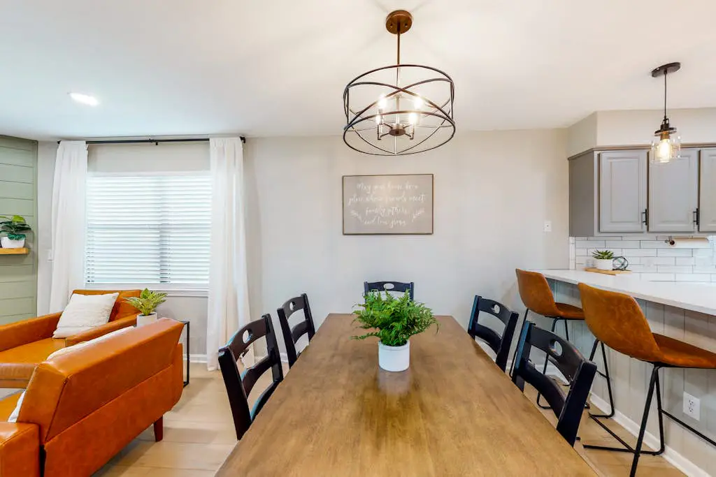 Paradise Pointe Royale