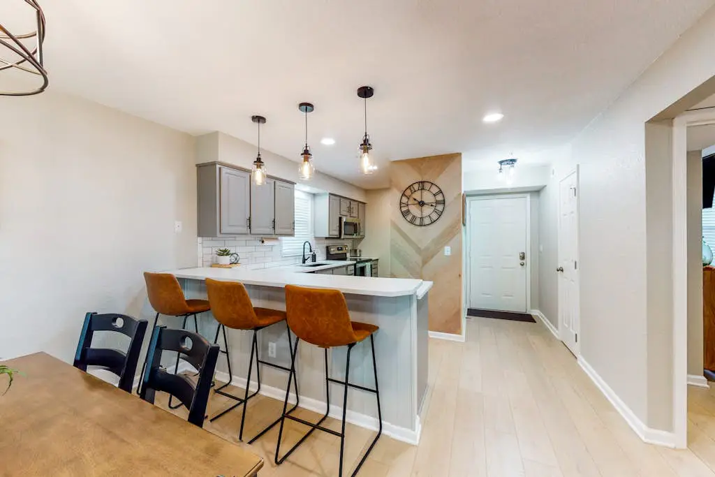 Paradise Pointe Royale