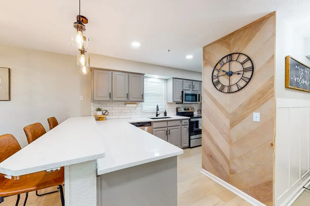 Paradise Pointe Royale