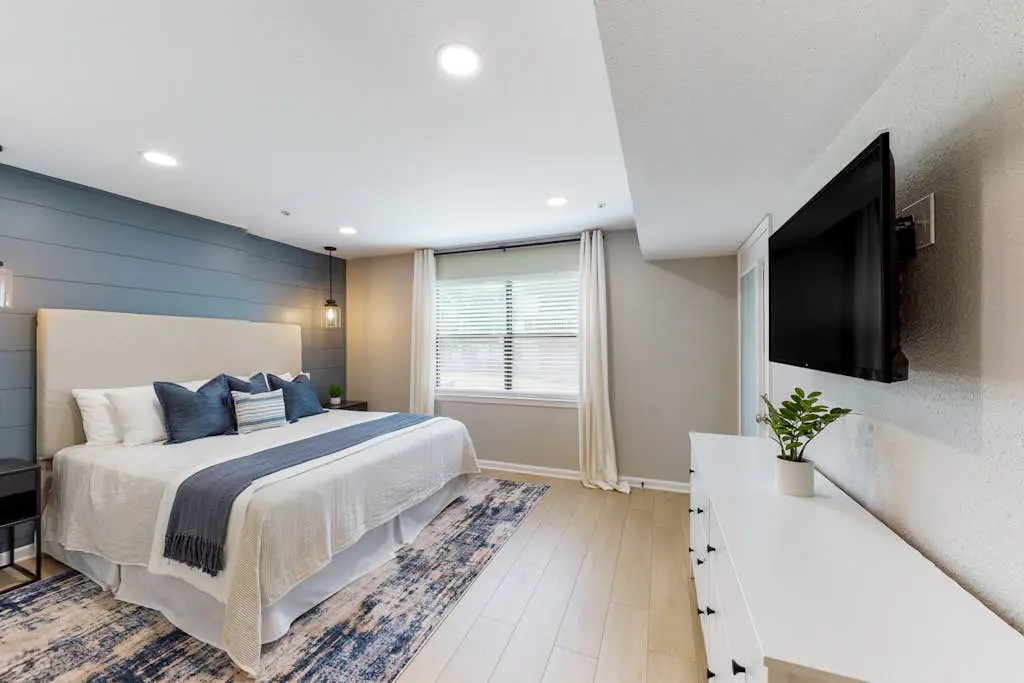 Paradise Pointe Royale