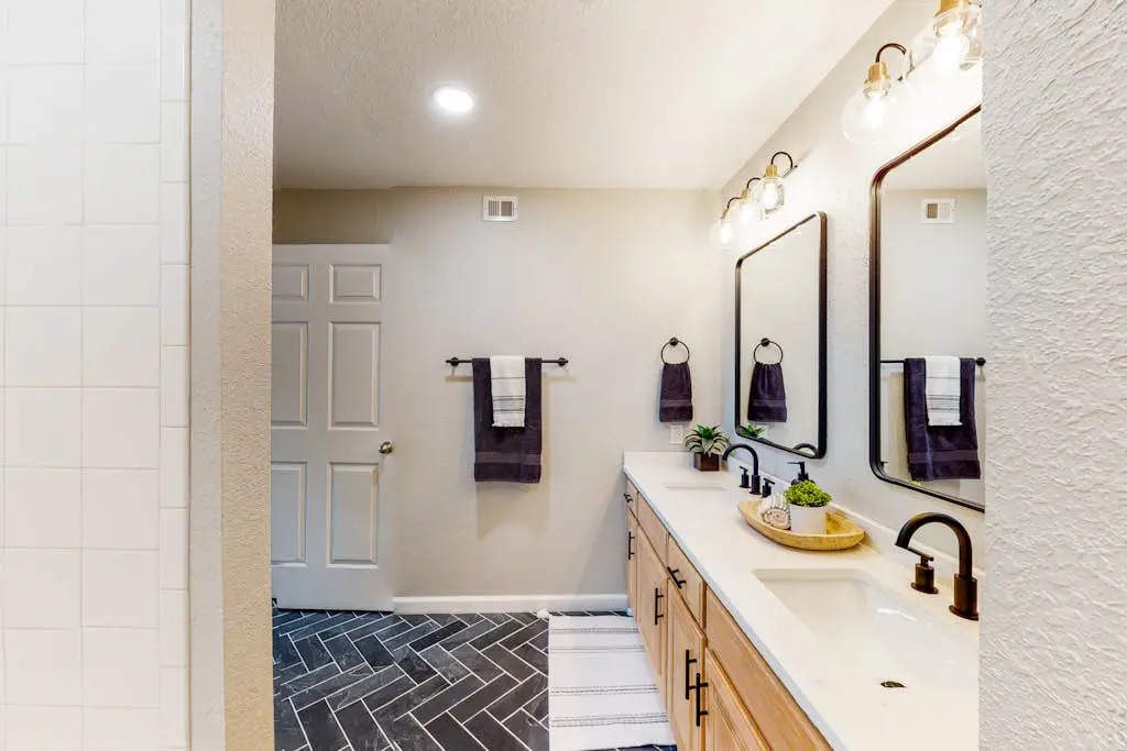 Paradise Pointe Royale