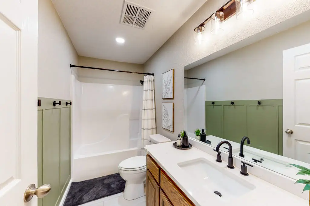 Paradise Pointe Royale