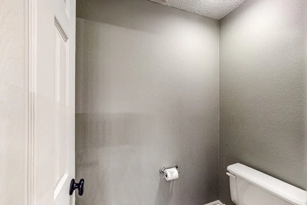 Inviting 2BR Condo - HOT TUB - Family Pool