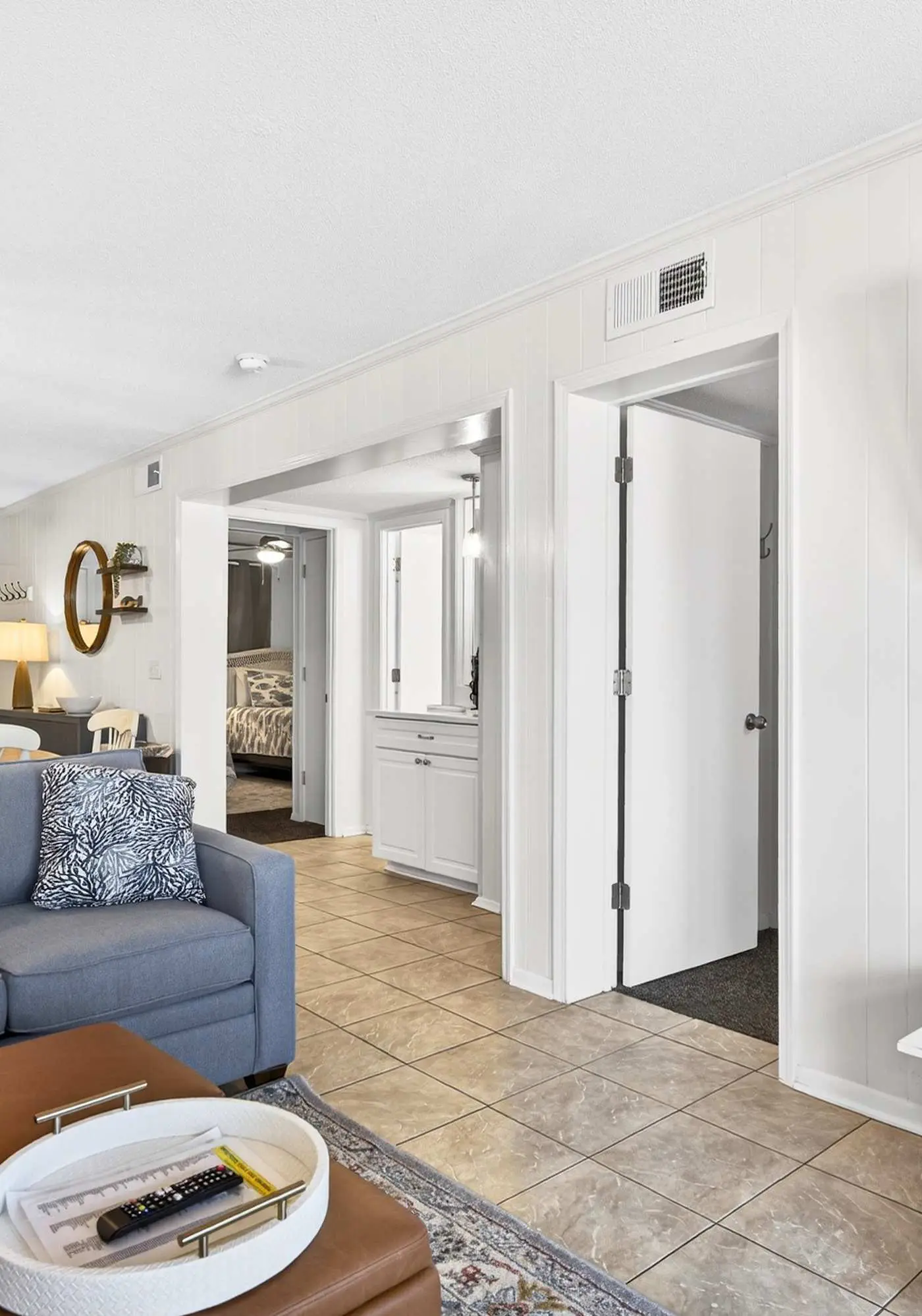 Tennis Villa G6 - 2BR Beach Retreat Walk to Beach