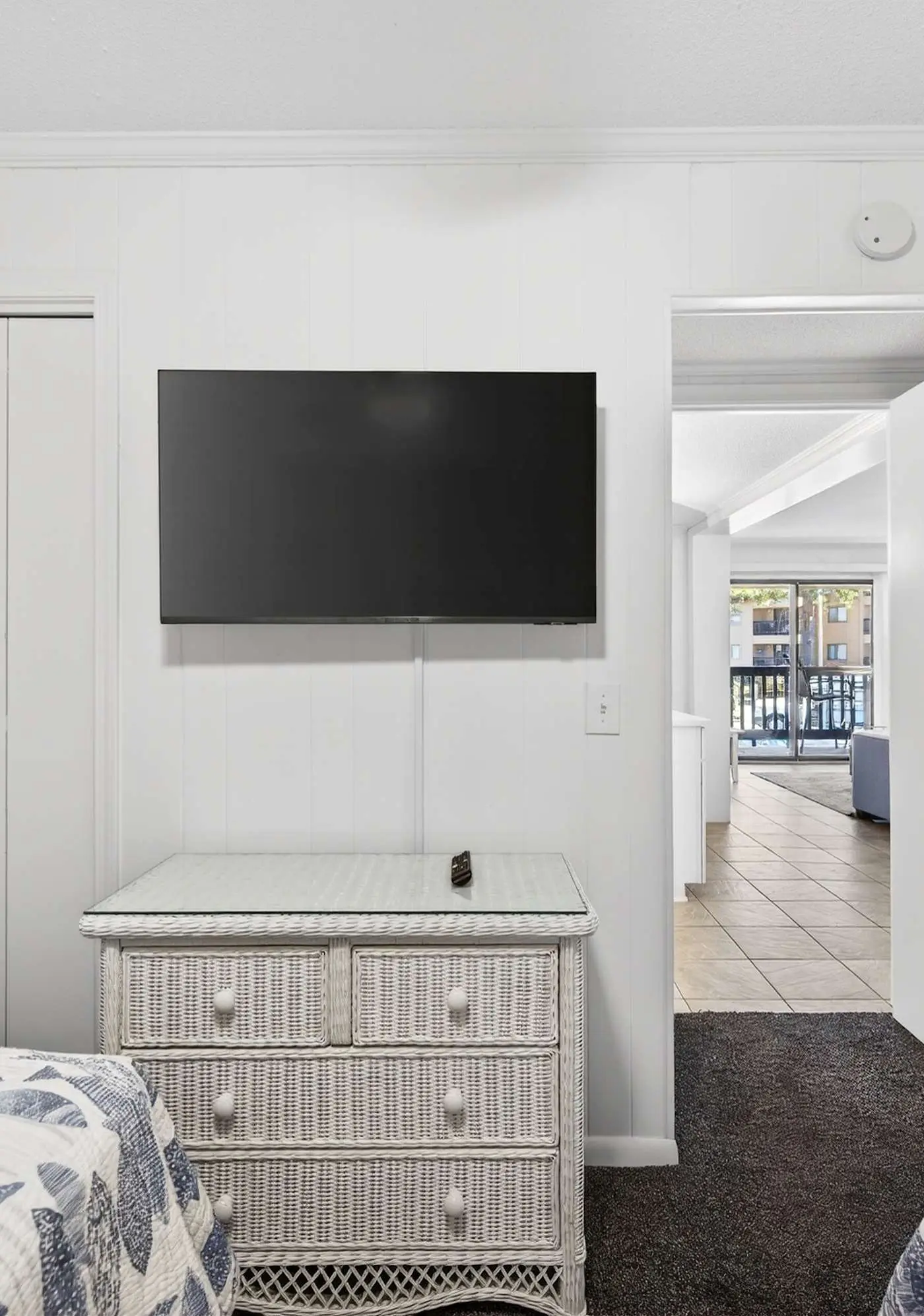 Tennis Villa G6 - 2BR Beach Retreat Walk to Beach