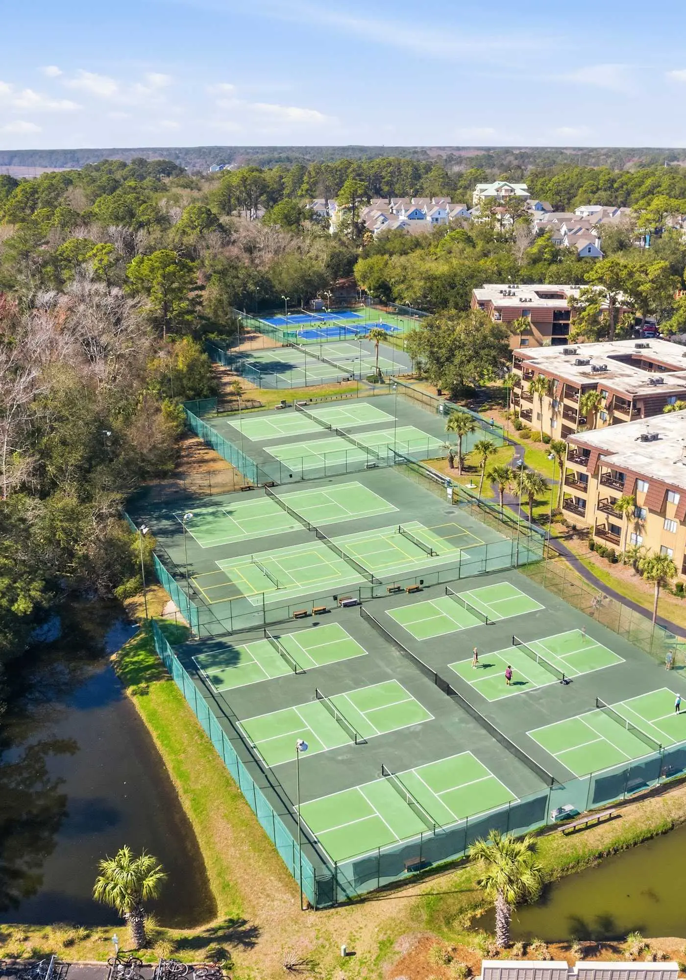 Tennis Villa G6 - 2BR Beach Retreat Walk to Beach