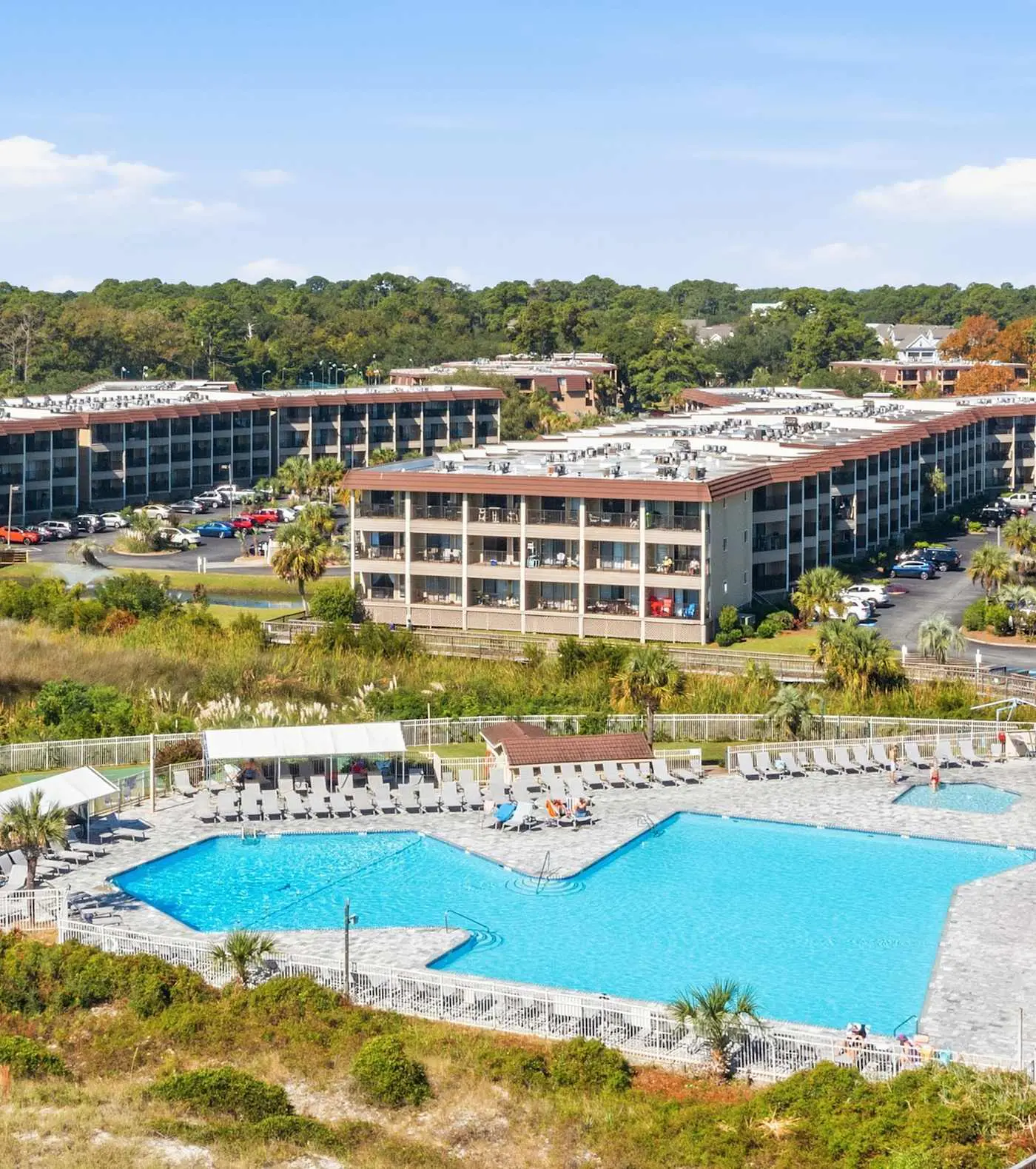 Tennis Villa G6 - 2BR Beach Retreat Walk to Beach