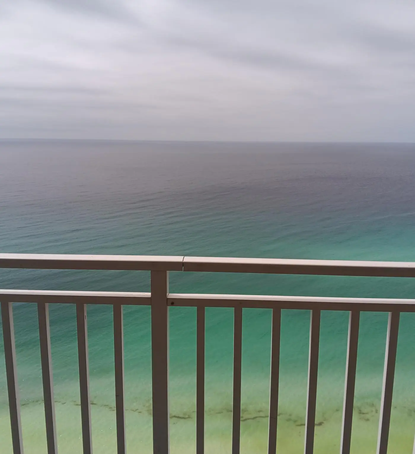 Coastal condo, close to beaches, shared pools