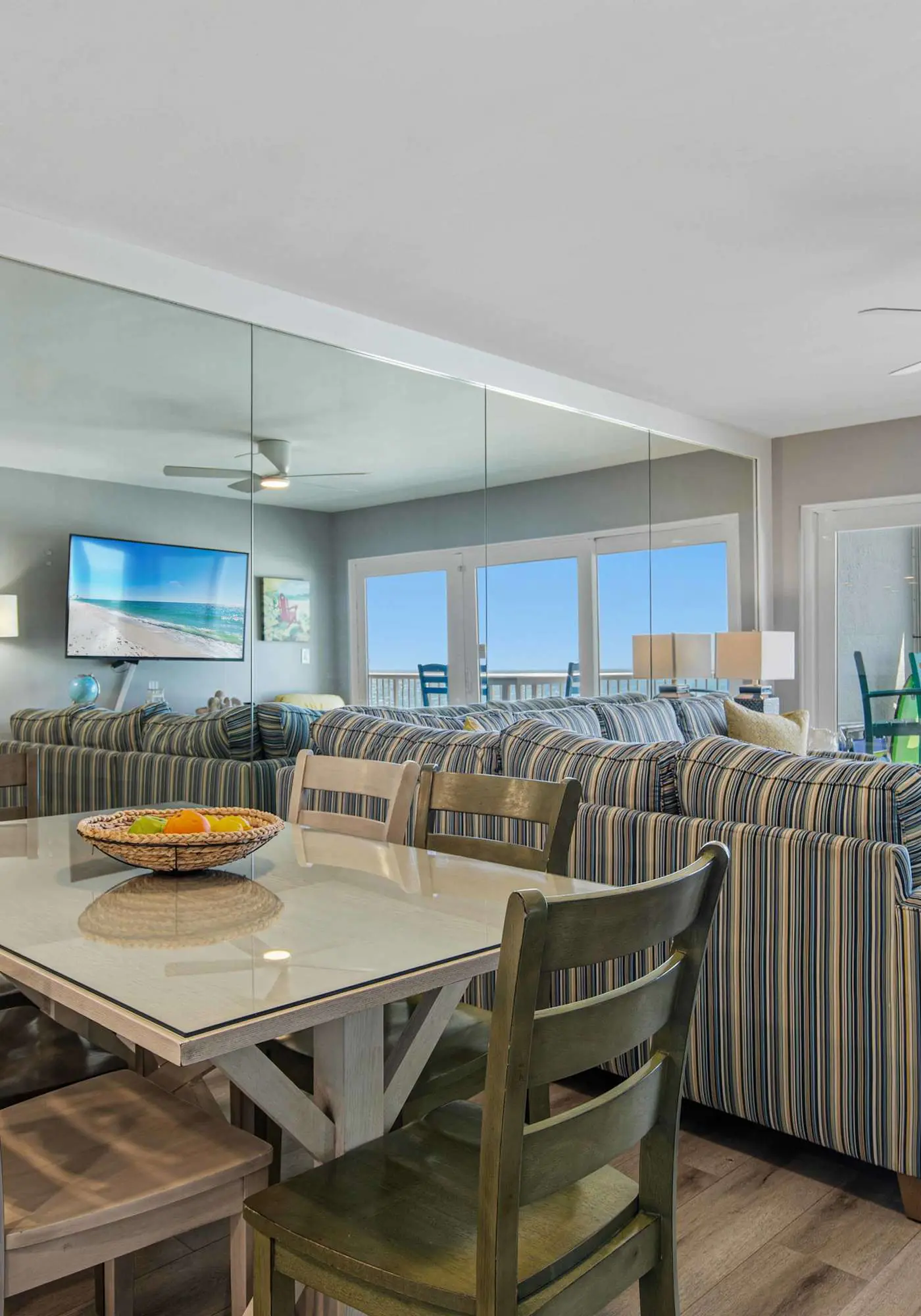 Vibrant 3BR gulf front condo with beach access
