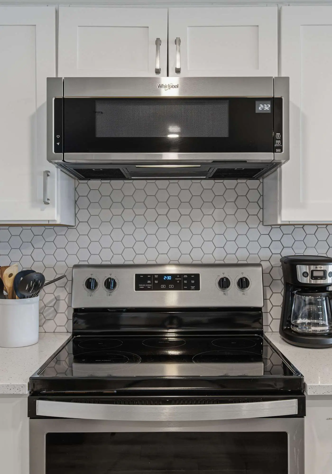 Vibrant 3BR gulf front condo with beach access