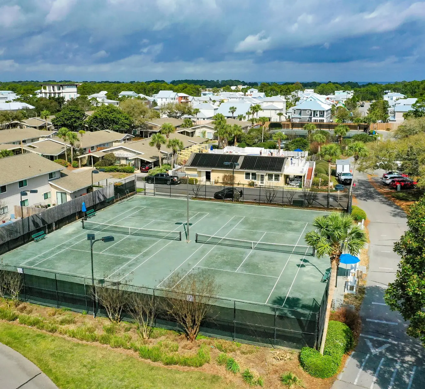 Spacious condo with gulf views, Gym, Shopping