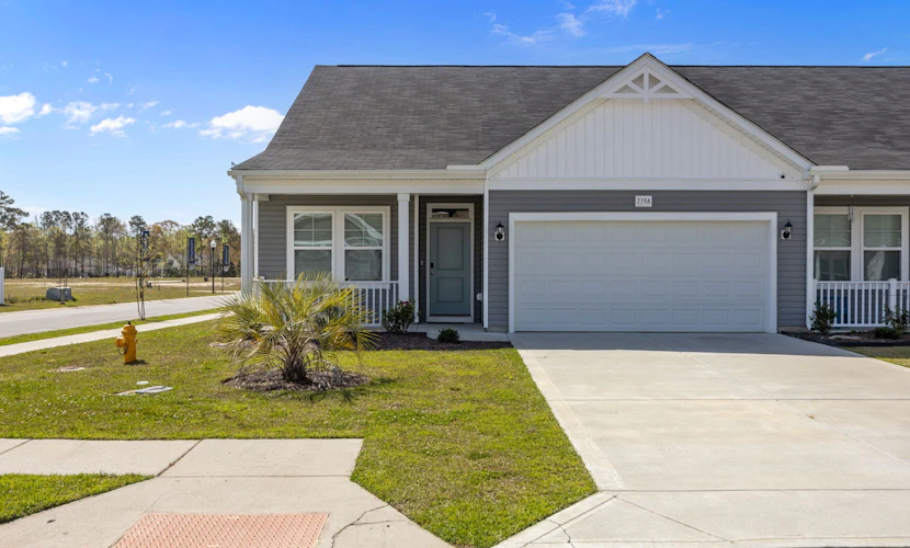 Seaside Chalet: Dog Friendly, 1st Floor Condo, Near Golf