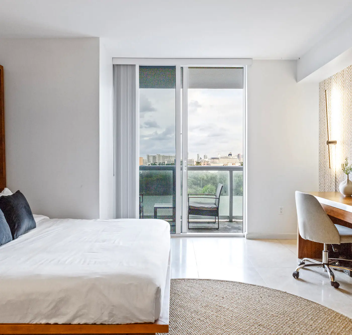 Breathtaking Biscayne Bay Views, Central in Miami