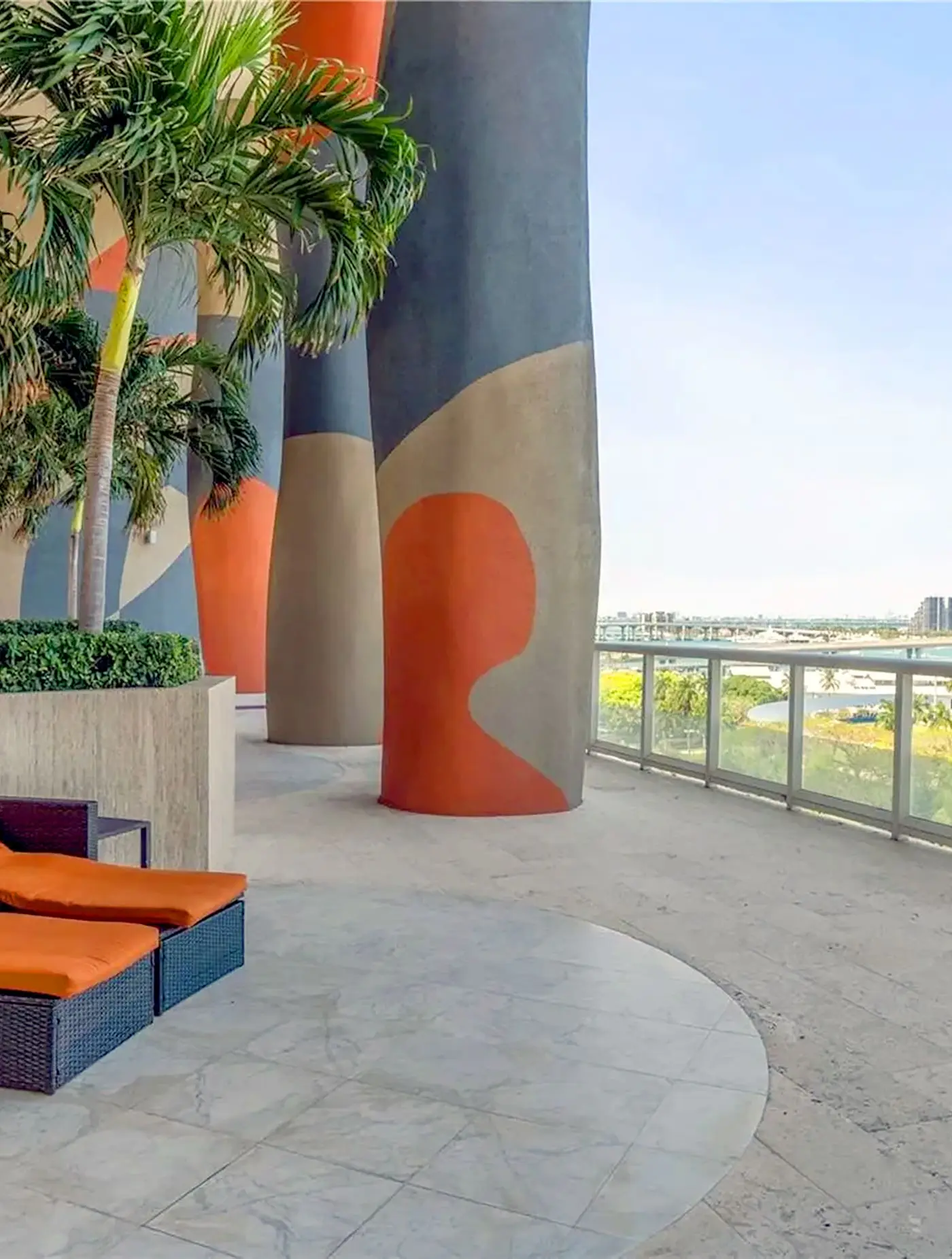 Breathtaking Biscayne Bay Views, Central in Miami