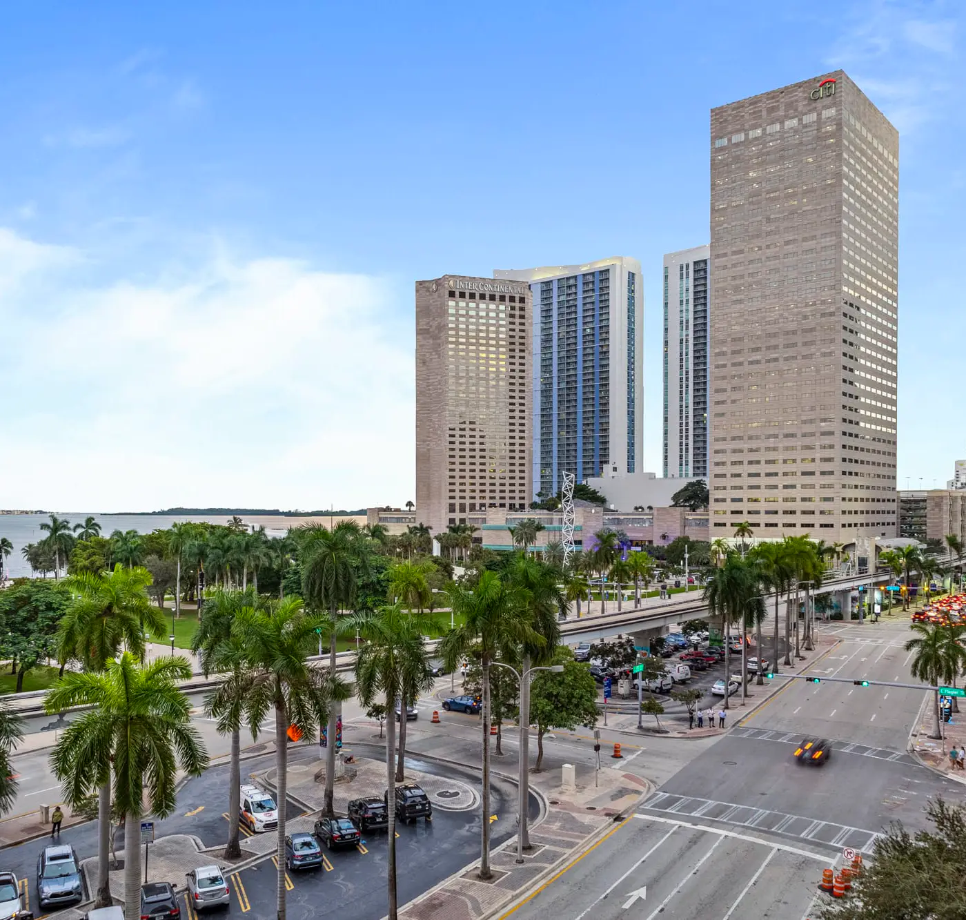 Breathtaking Biscayne Bay Views, Central in Miami